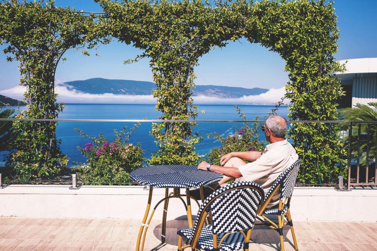 Carine Hotel Kumbor Superior Herceg Novi Kültér fotó