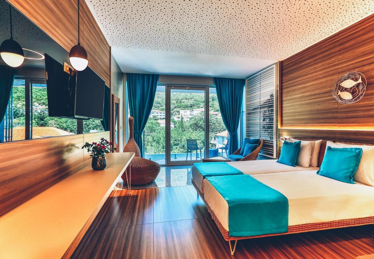 Carine Hotel Kumbor Superior Herceg Novi Kültér fotó
