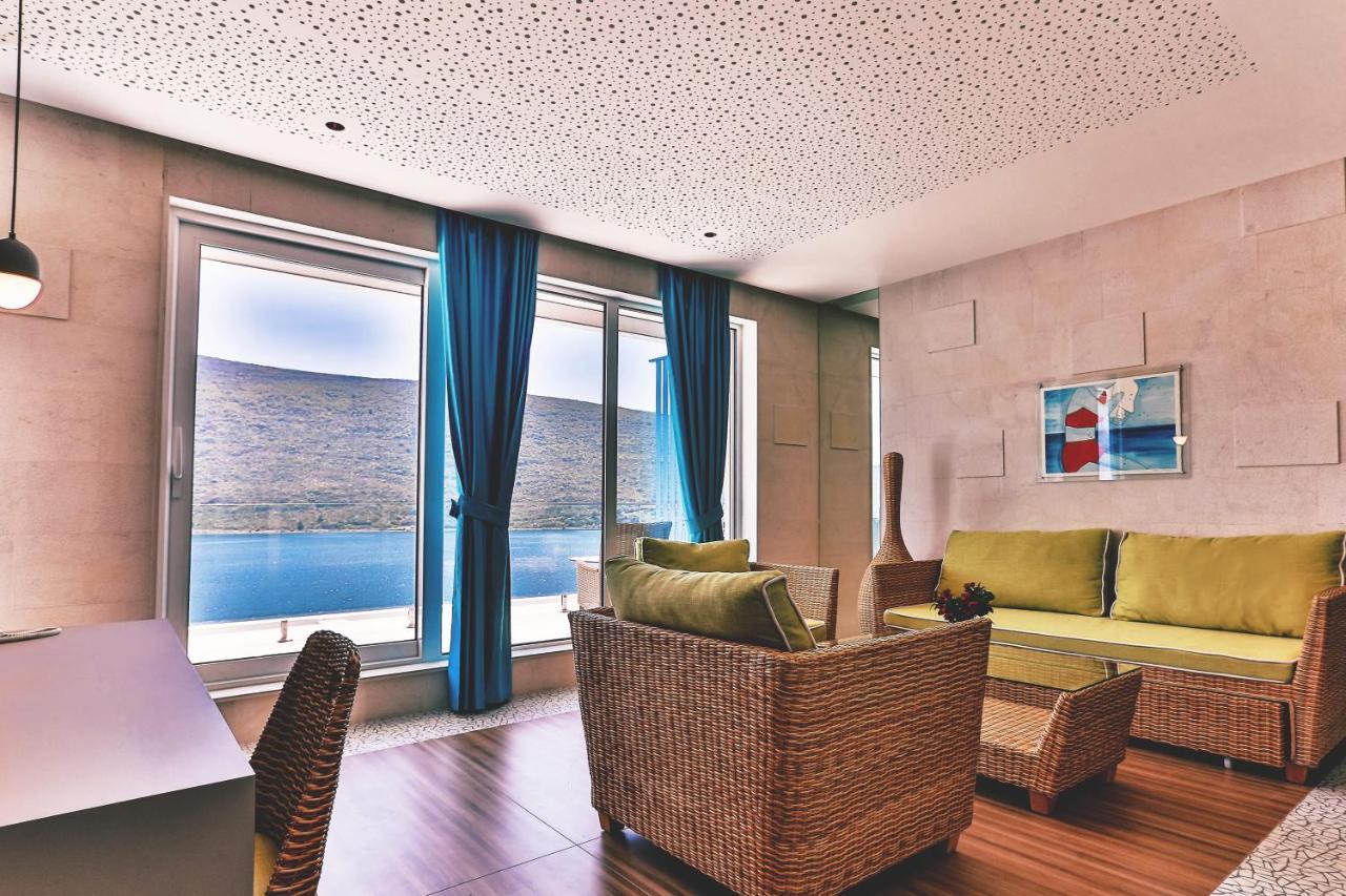 Carine Hotel Kumbor Superior Herceg Novi Kültér fotó