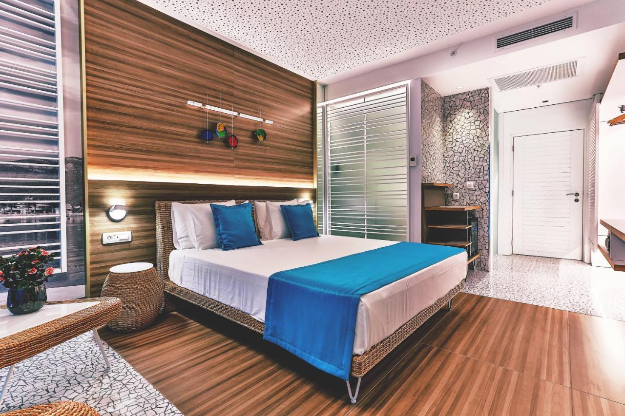 Carine Hotel Kumbor Superior Herceg Novi Kültér fotó