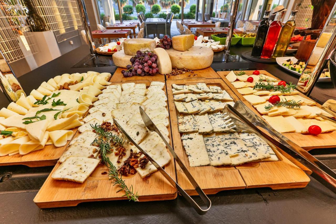 Carine Hotel Kumbor Superior Herceg Novi Kültér fotó