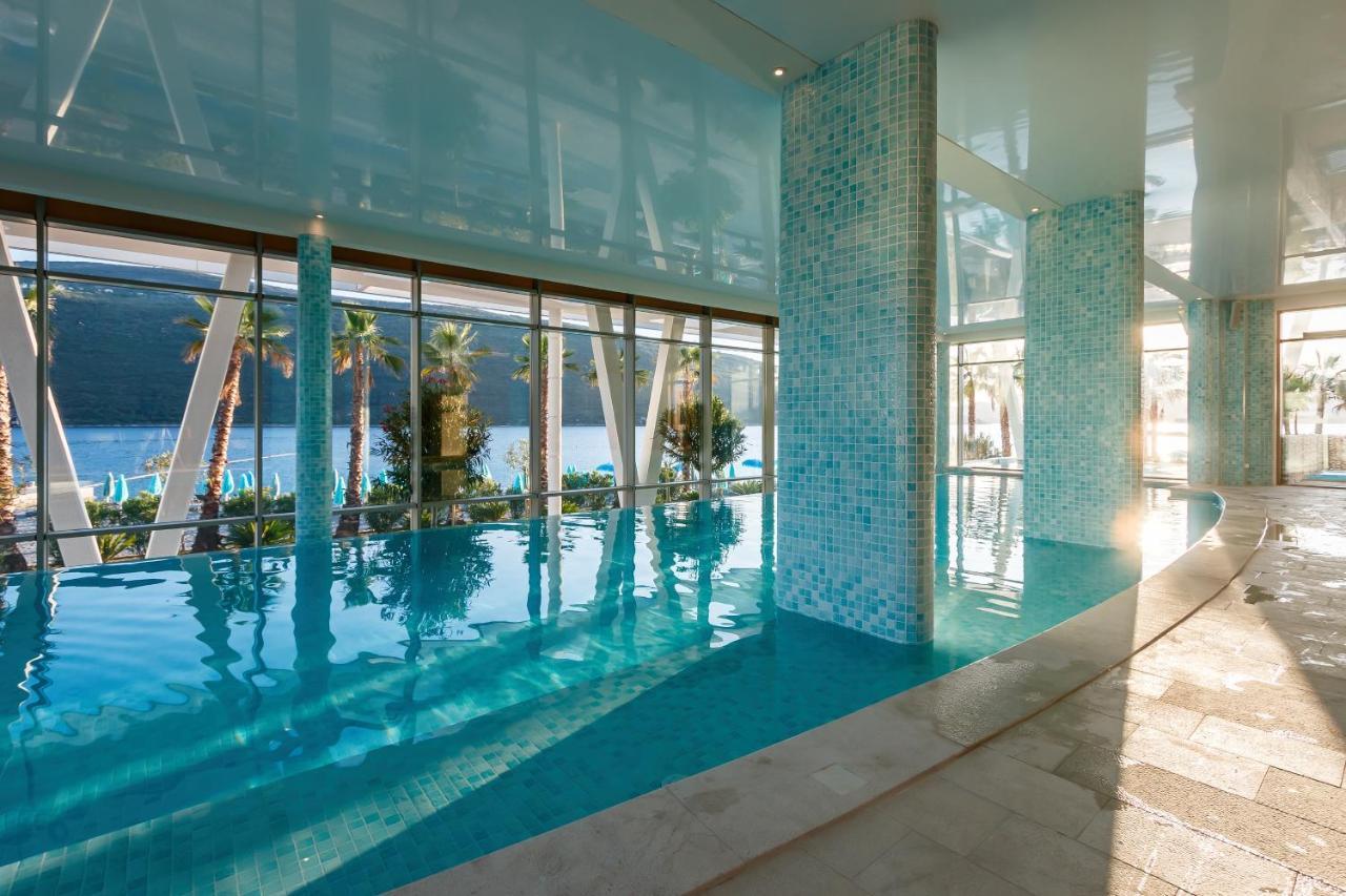 Carine Hotel Kumbor Superior Herceg Novi Kültér fotó