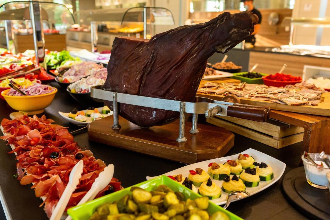 Carine Hotel Kumbor Superior Herceg Novi Kültér fotó