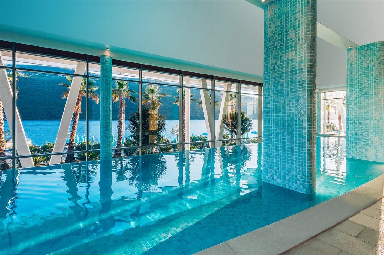 Carine Hotel Kumbor Superior Herceg Novi Kültér fotó
